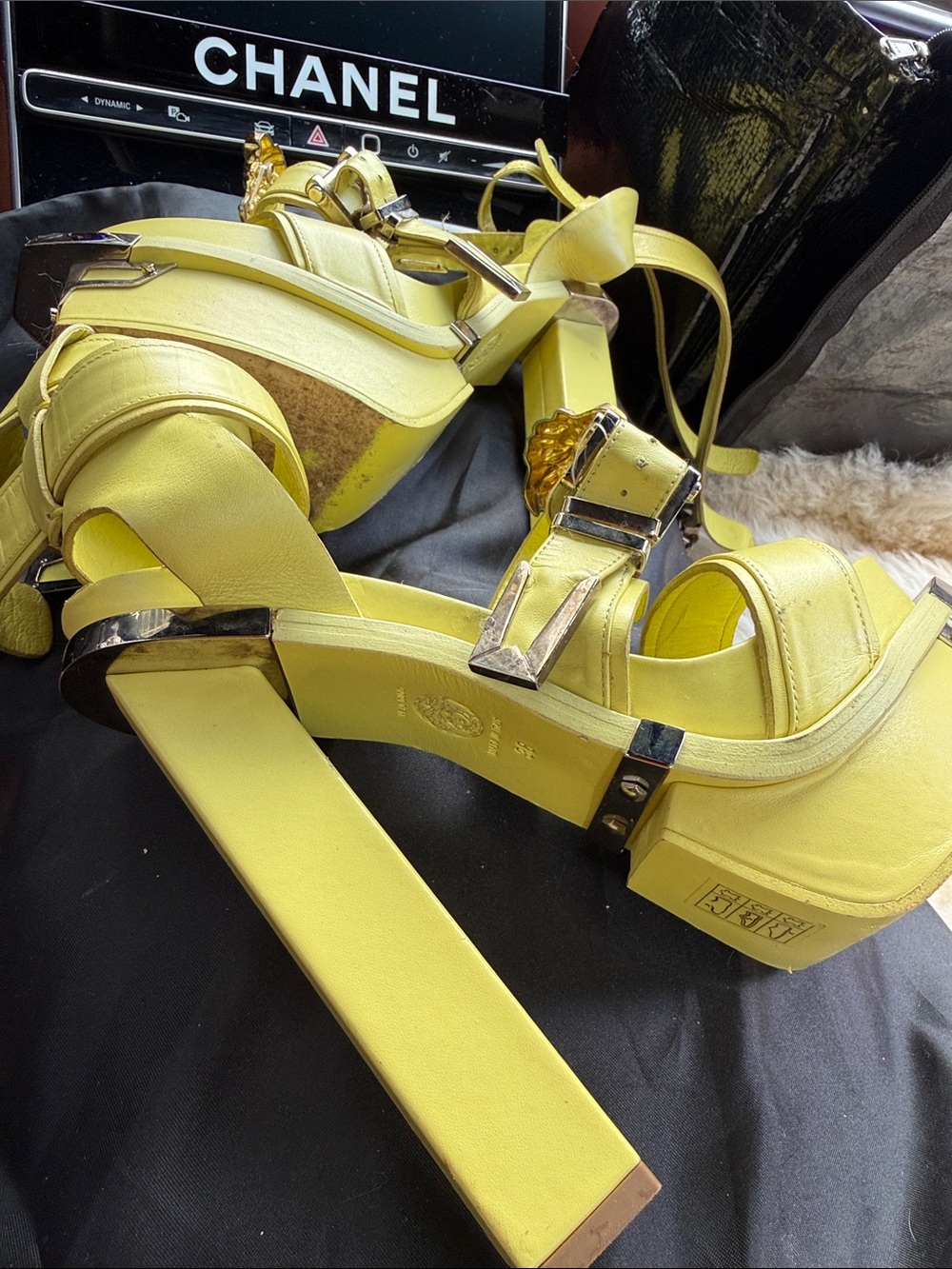 VERSACE limited edition! Yellow Leather Platform Heels with Gold Medallion